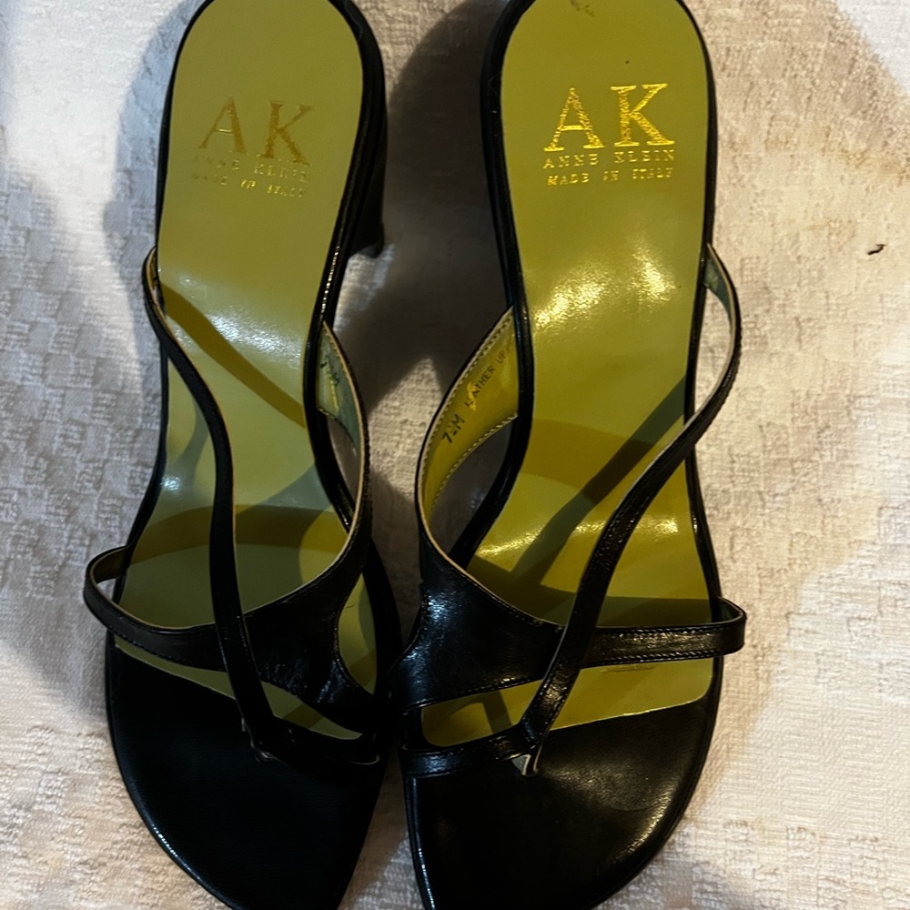 Women’s shoes